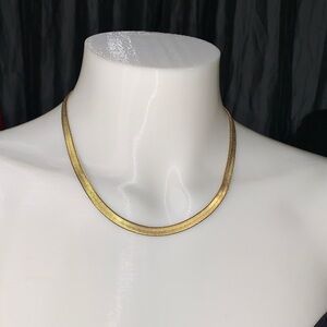 Elegant Gold Necklace